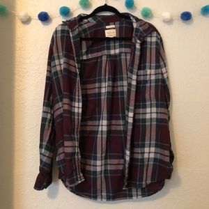 American Eagle Plaid Long Sleeve Button Down